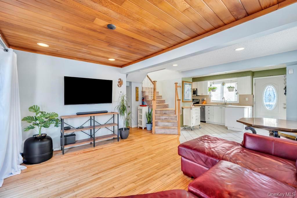 80 Parkway Boulevard