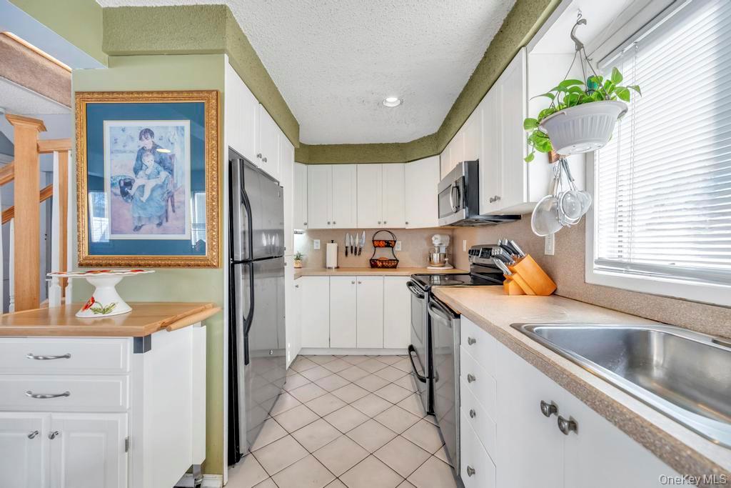 80 Parkway Boulevard