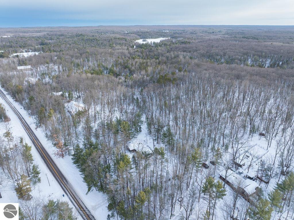 979 Rennie Lake Road