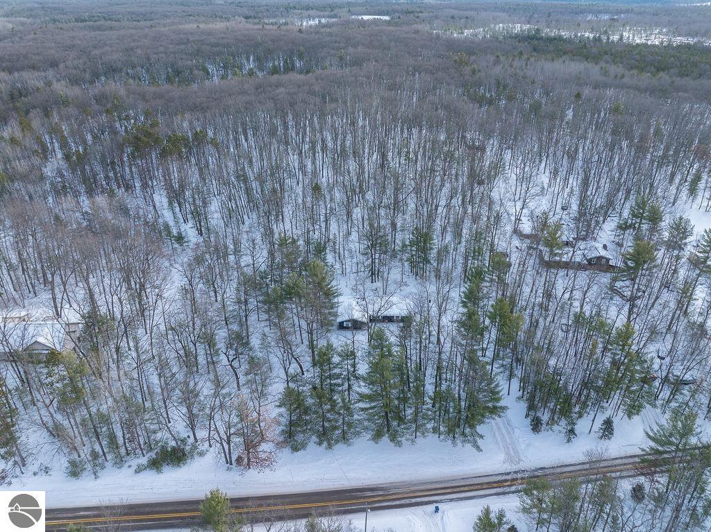 979 Rennie Lake Road