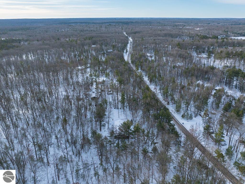 979 Rennie Lake Road
