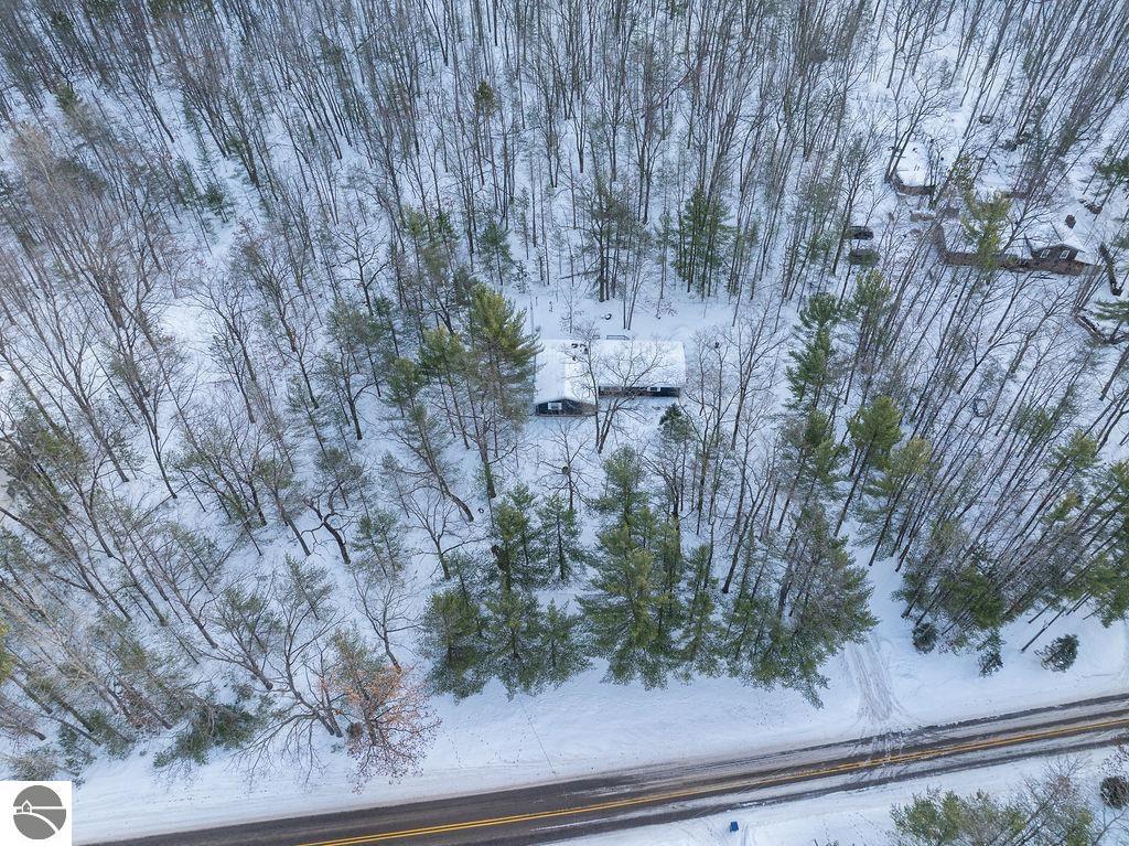 979 Rennie Lake Road