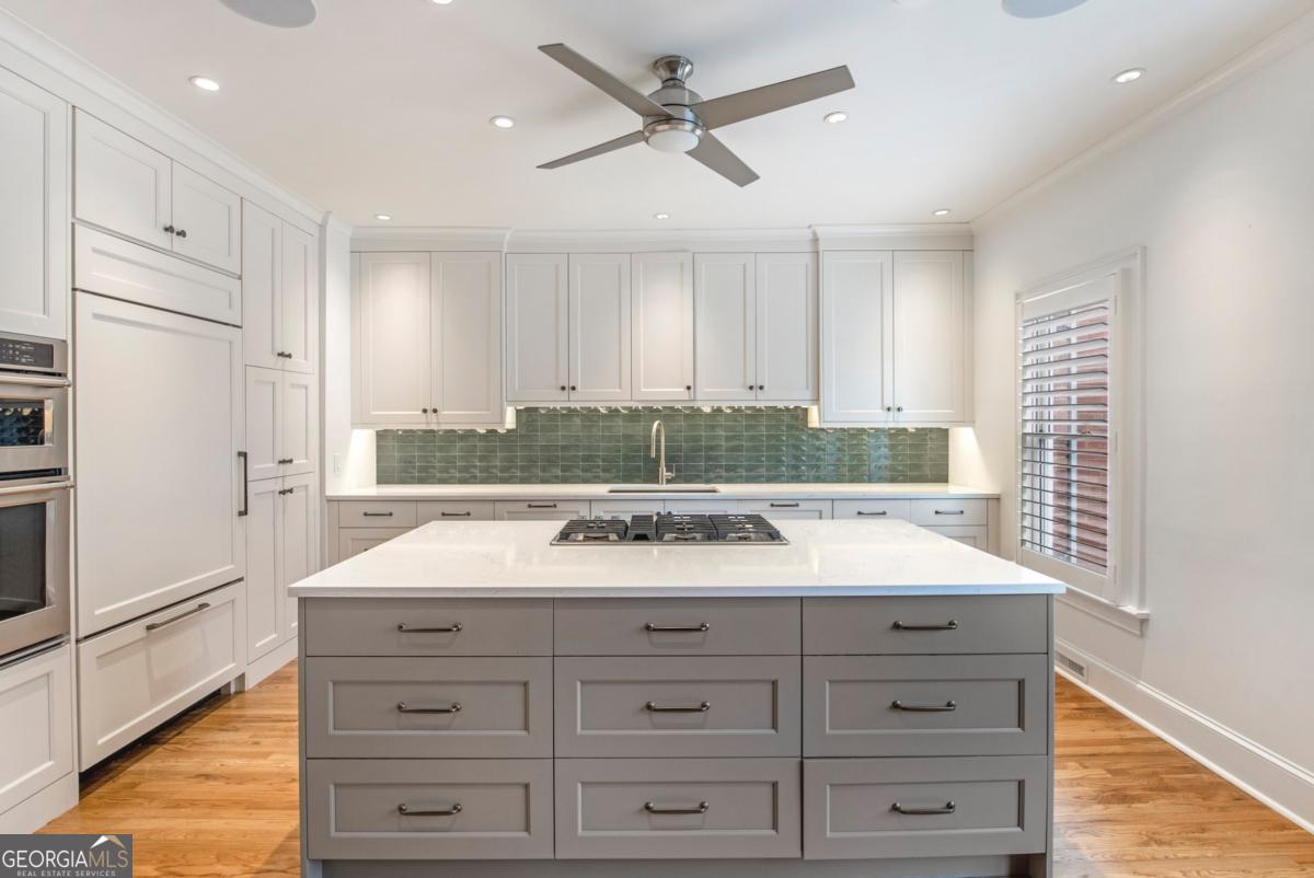 3685 Peachtree Road NE # 10