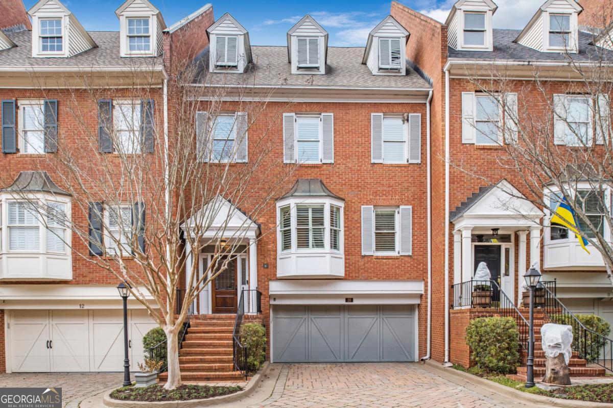 3685 Peachtree Road NE # 10