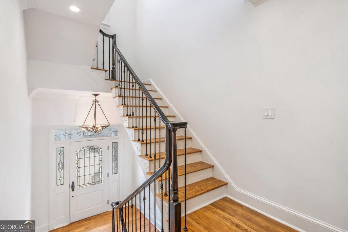 3685 Peachtree Road NE # 10