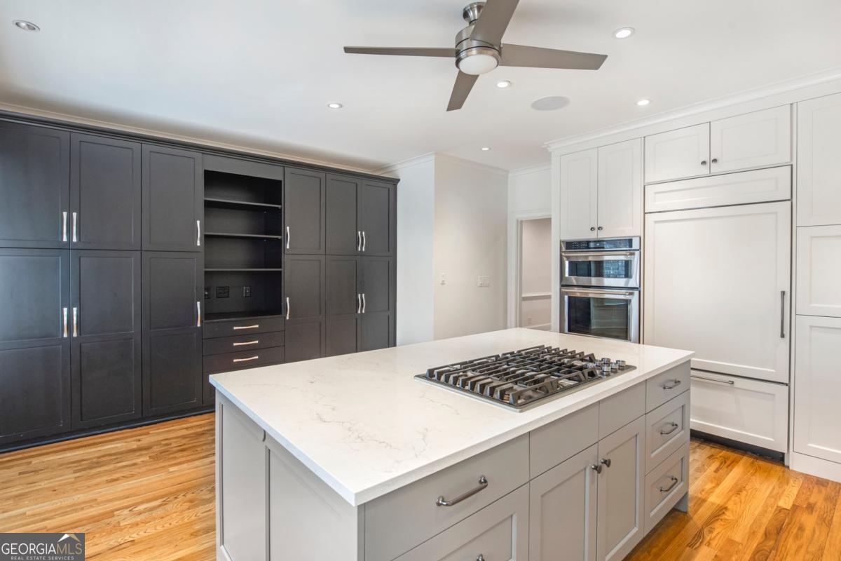 3685 Peachtree Road NE # 10