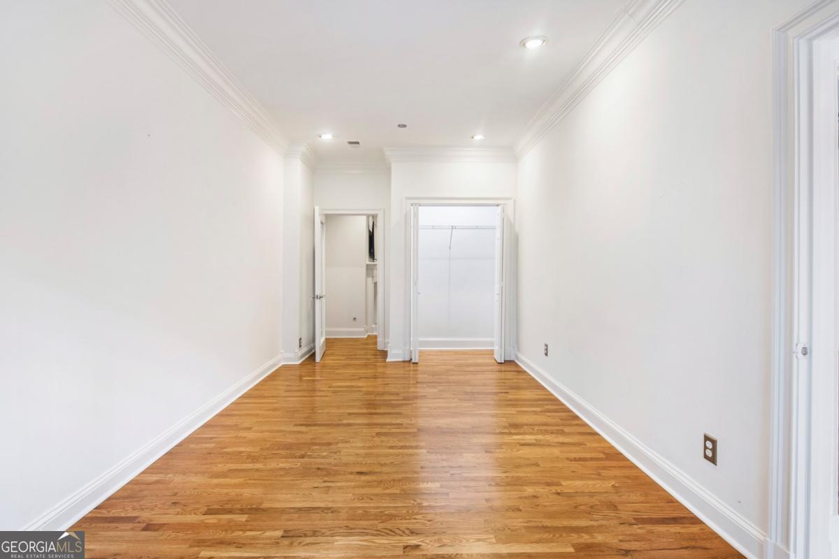 3685 Peachtree Road NE # 10