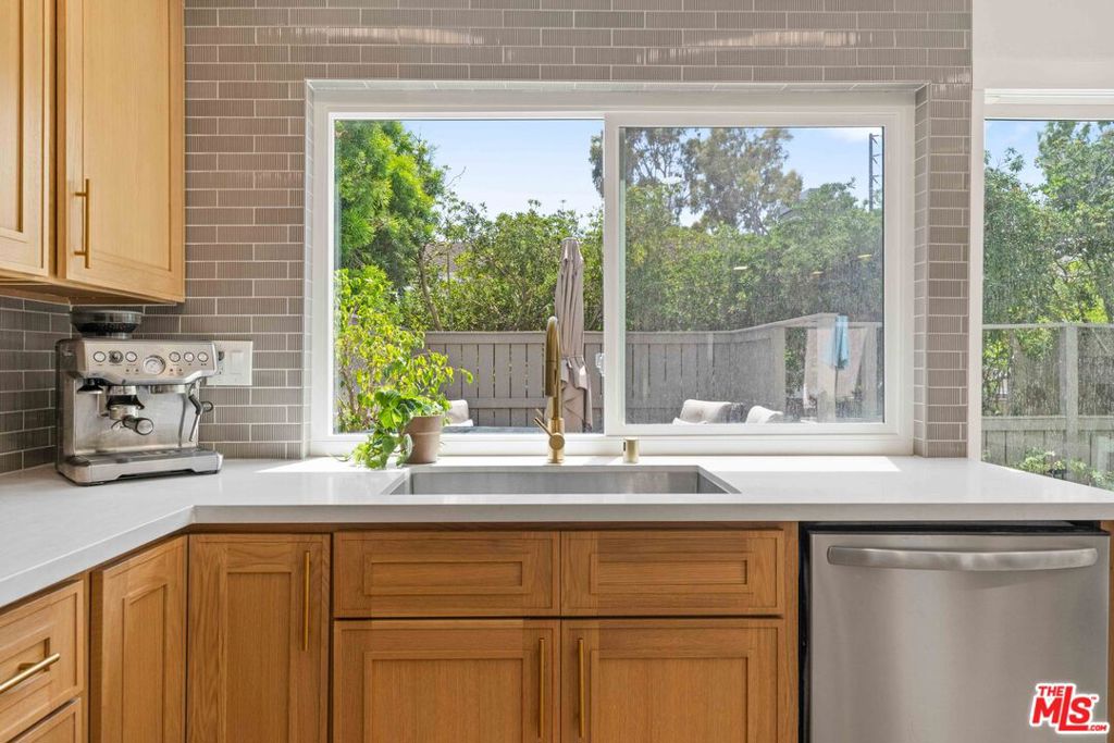 7016 Little Harbor Drive