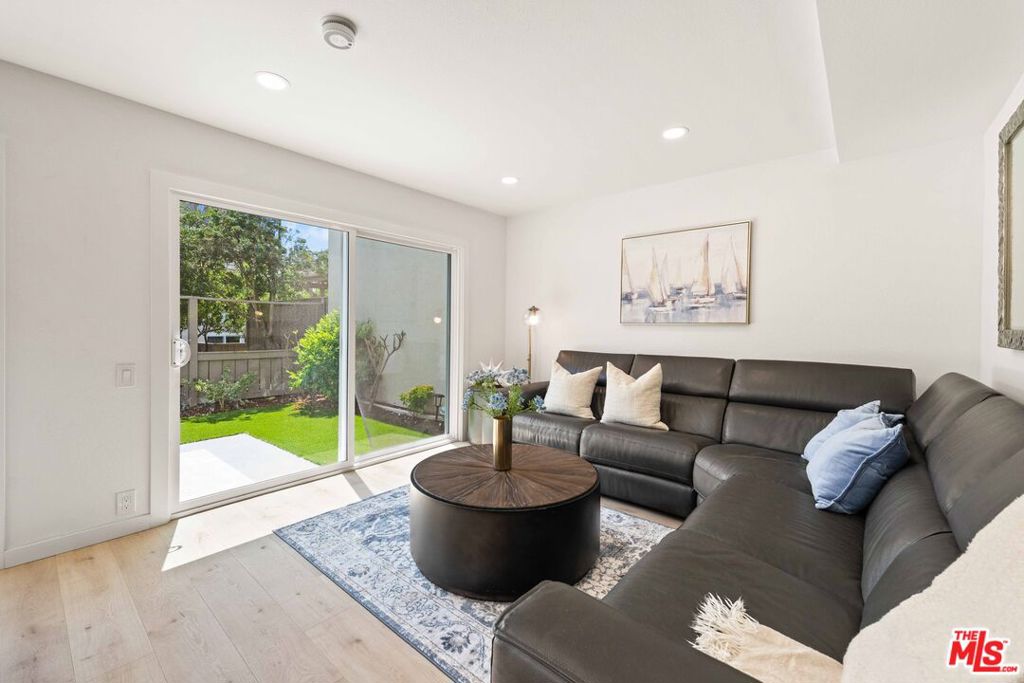 7016 Little Harbor Drive