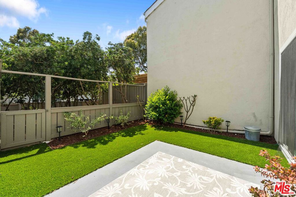 7016 Little Harbor Drive