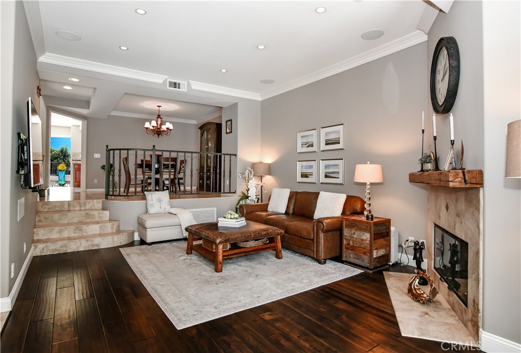 19456 Riverdale Lane