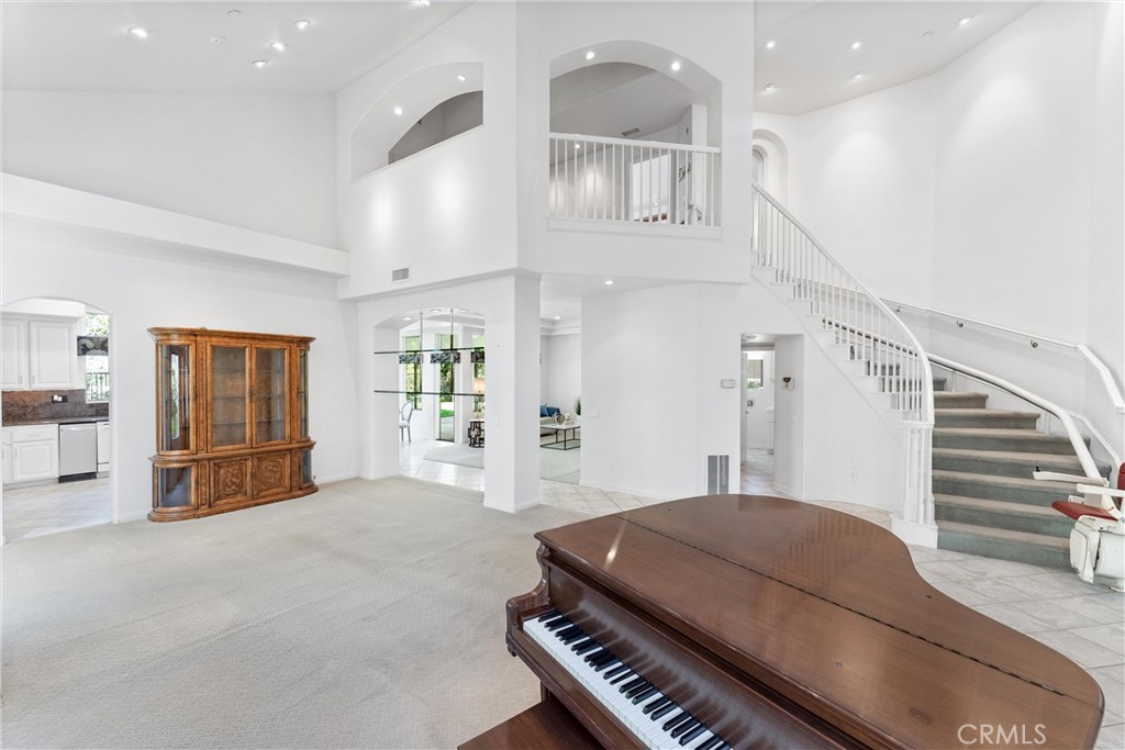 5419 E Suncrest Road