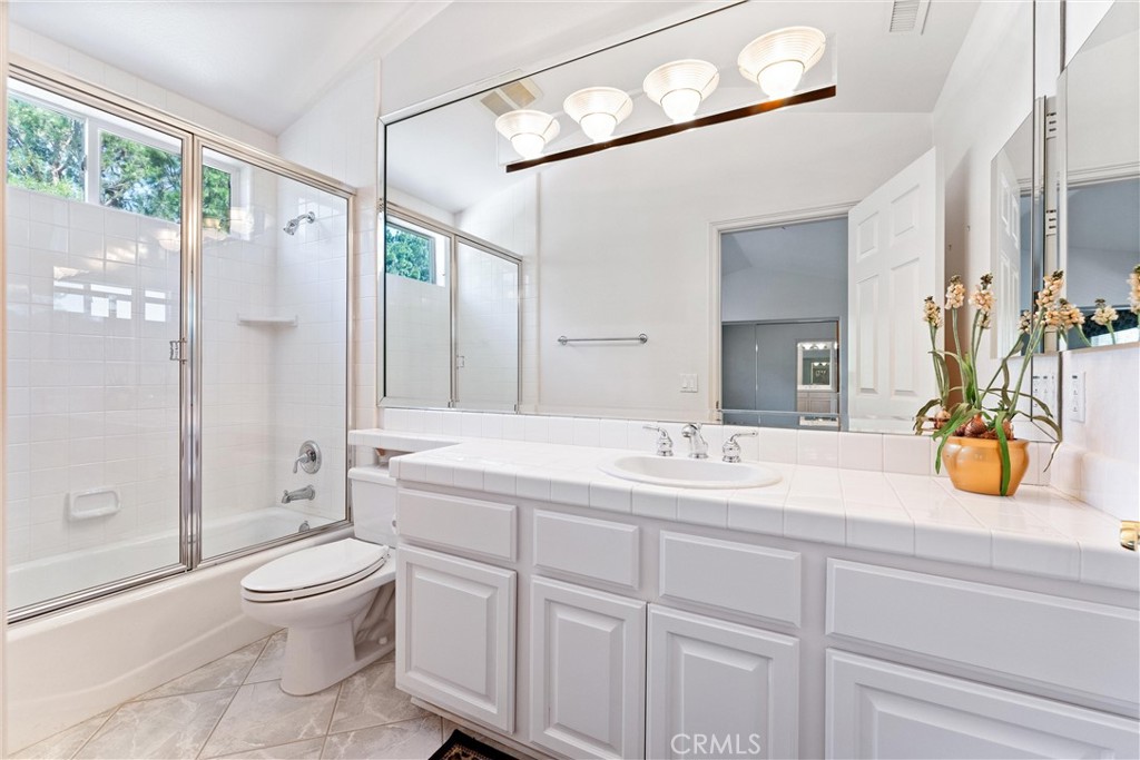 5419 E Suncrest Road