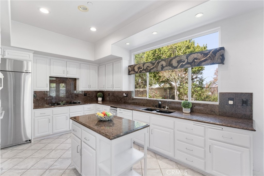 5419 E Suncrest Road