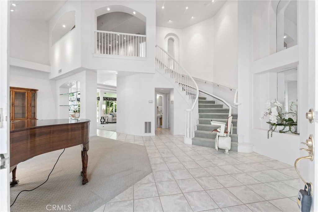 5419 E Suncrest Road