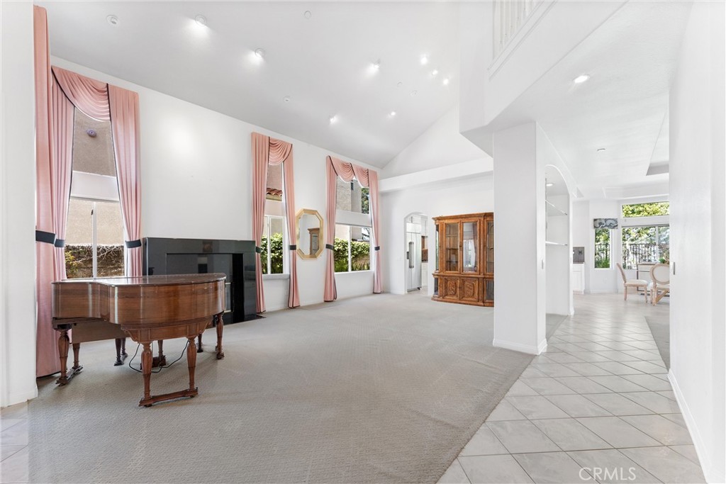 5419 E Suncrest Road