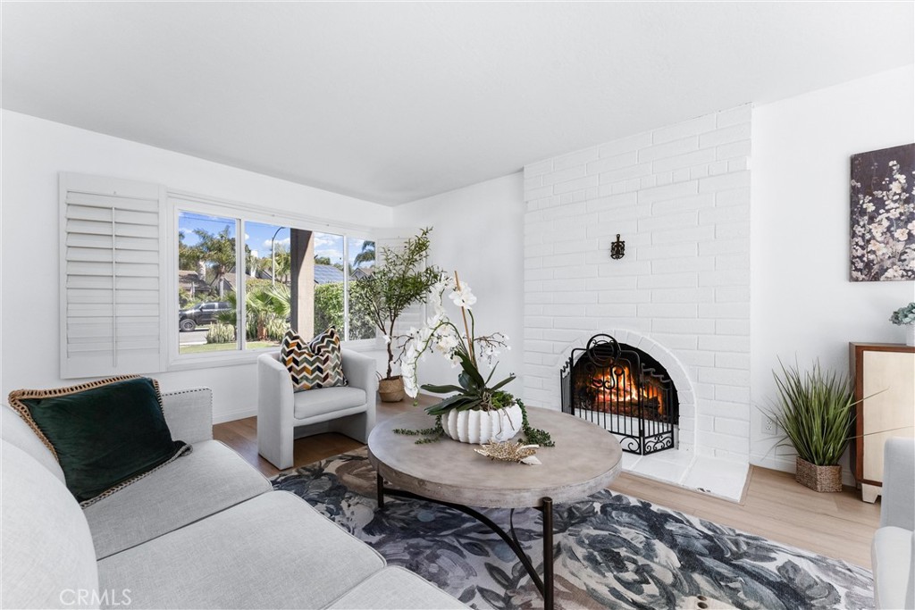 18131 Lakepoint Lane