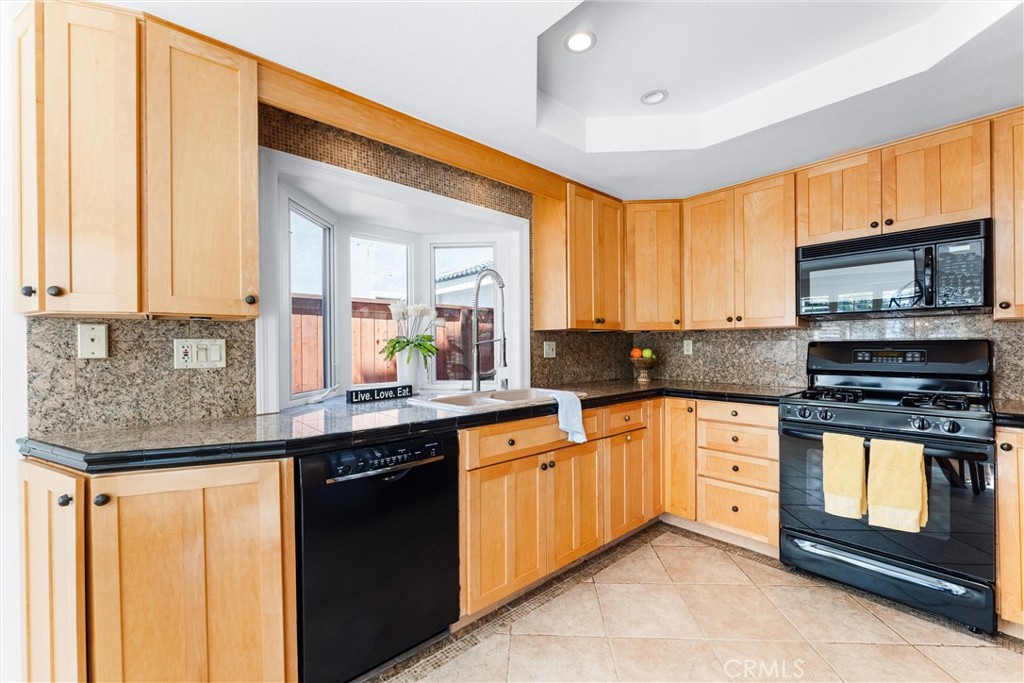 18131 Lakepoint Lane