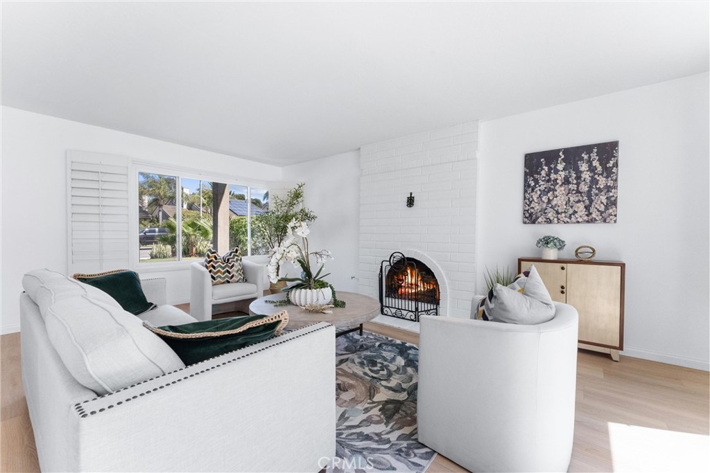 18131 Lakepoint Lane