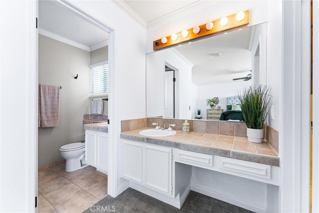 18131 Lakepoint Lane