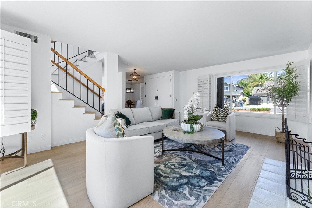 18131 Lakepoint Lane