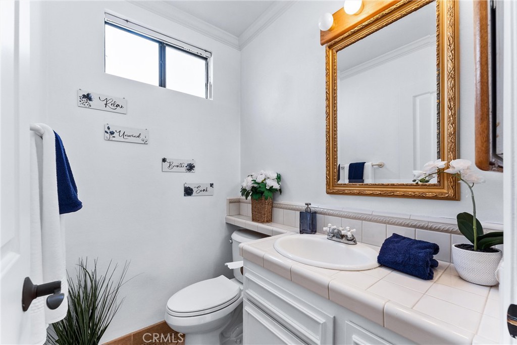 18131 Lakepoint Lane