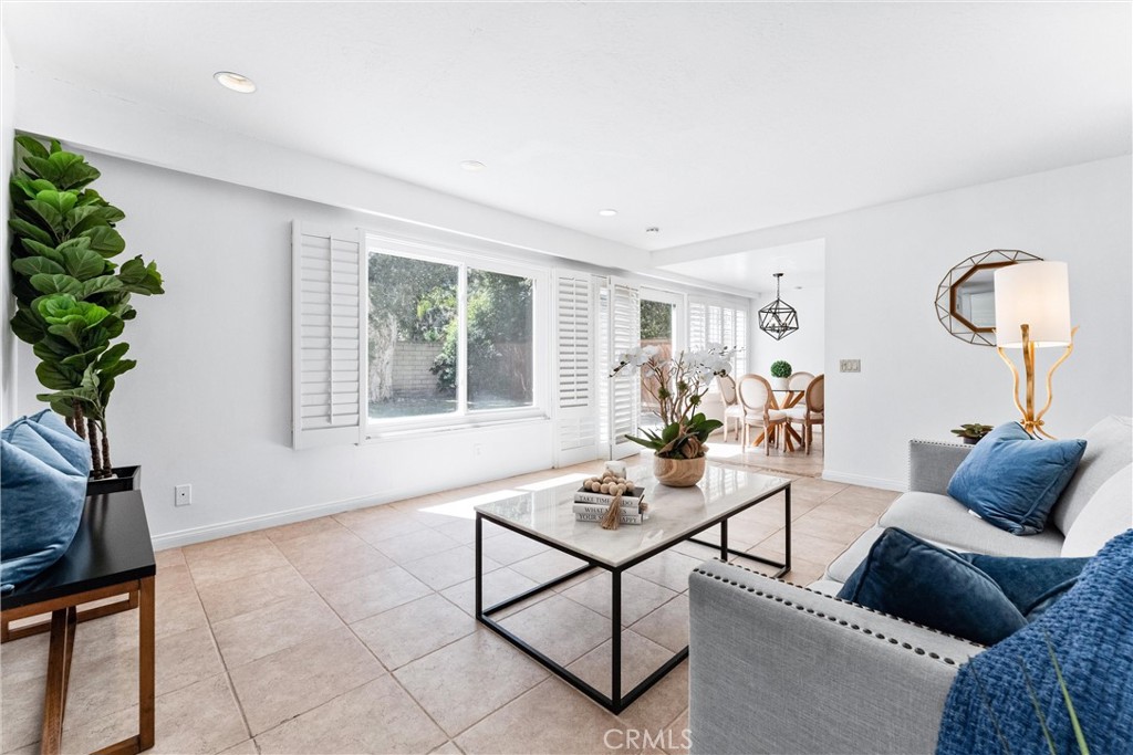 18131 Lakepoint Lane