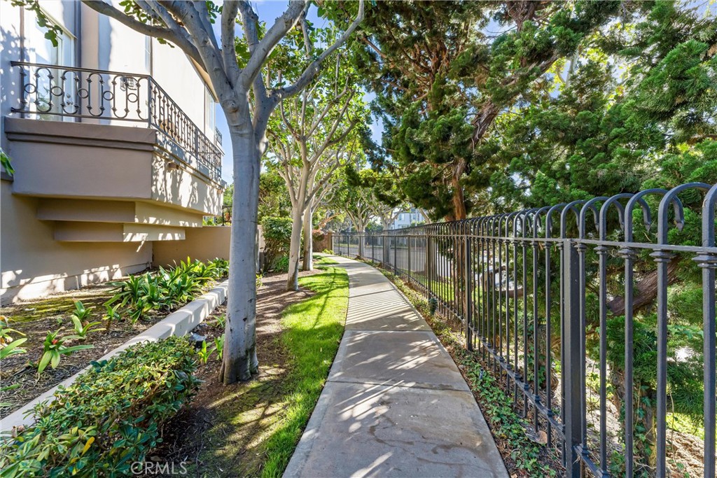 19398 Peachtree Lane