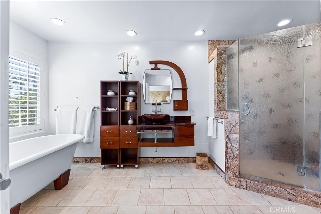 19398 Peachtree Lane