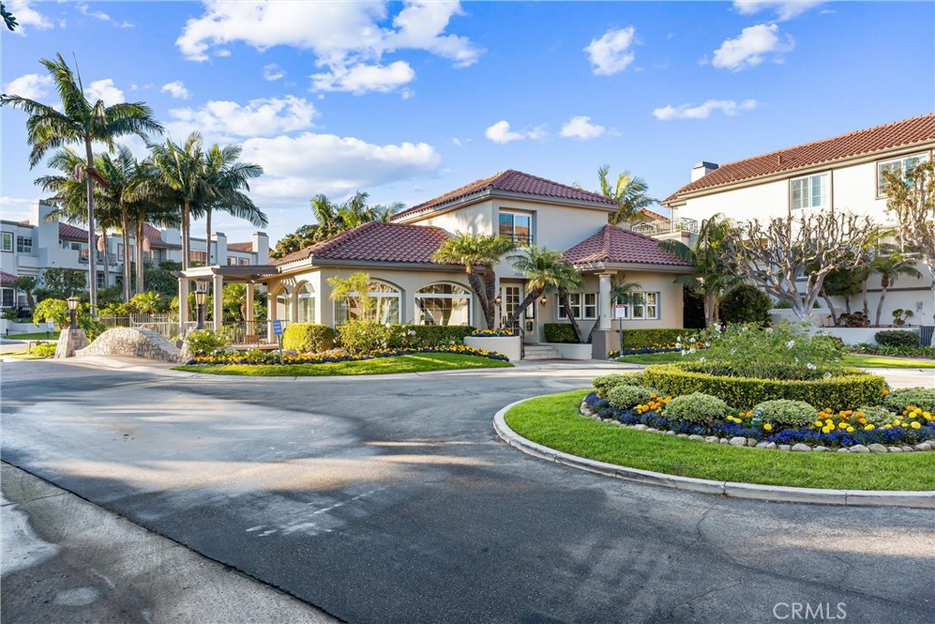 19398 Peachtree Lane