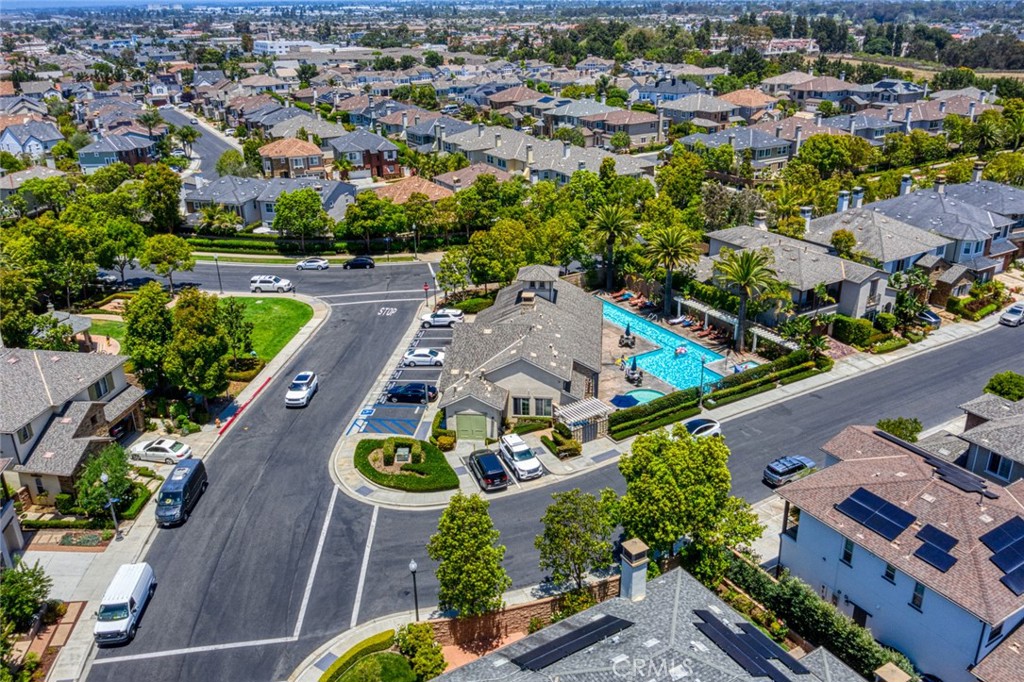 17472 Oakbluffs Lane