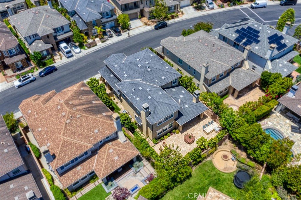 17472 Oakbluffs Lane