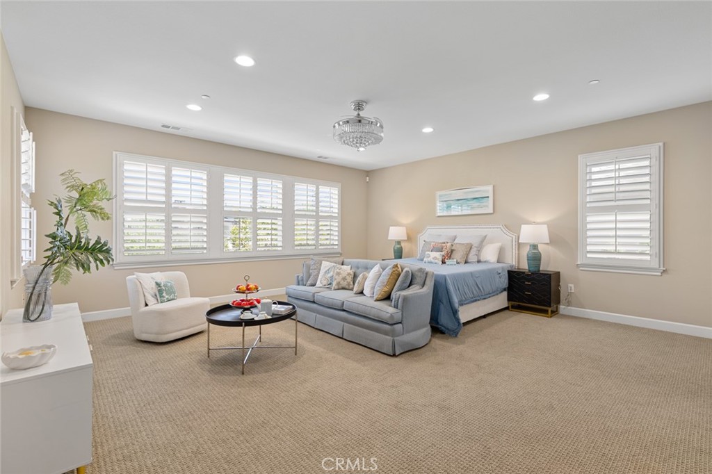 17472 Oakbluffs Lane