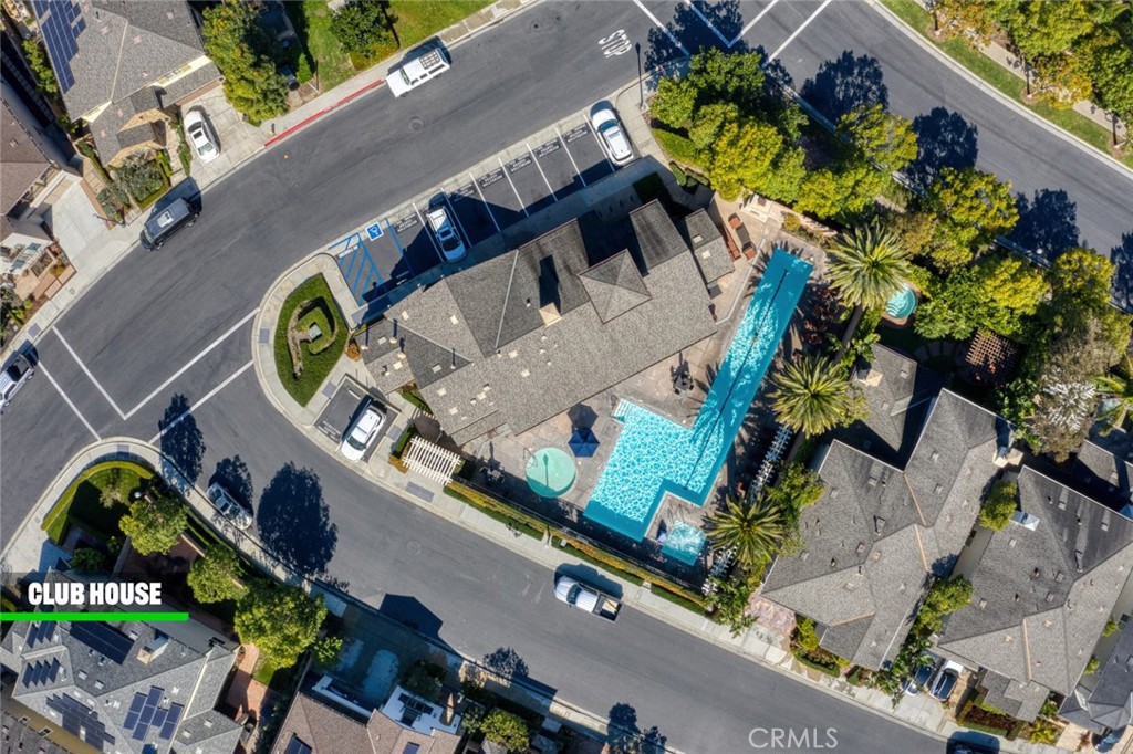 17472 Oakbluffs Lane