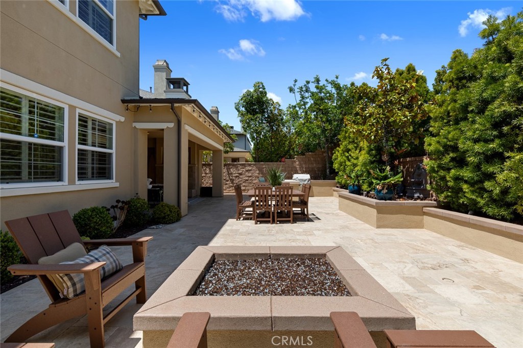 17472 Oakbluffs Lane