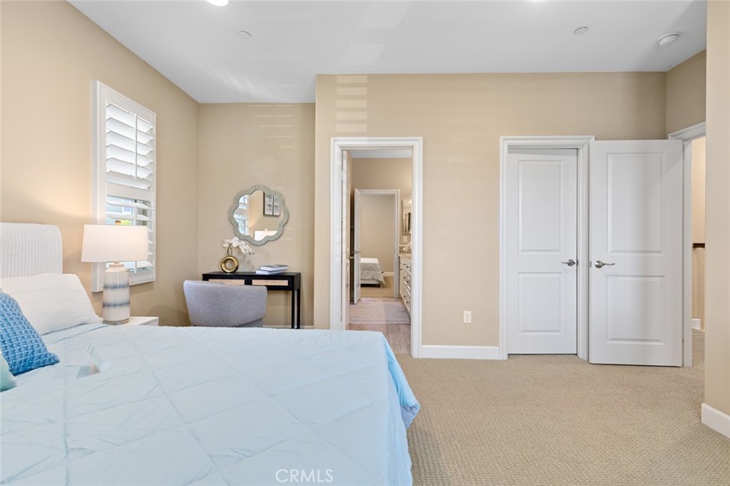 17472 Oakbluffs Lane