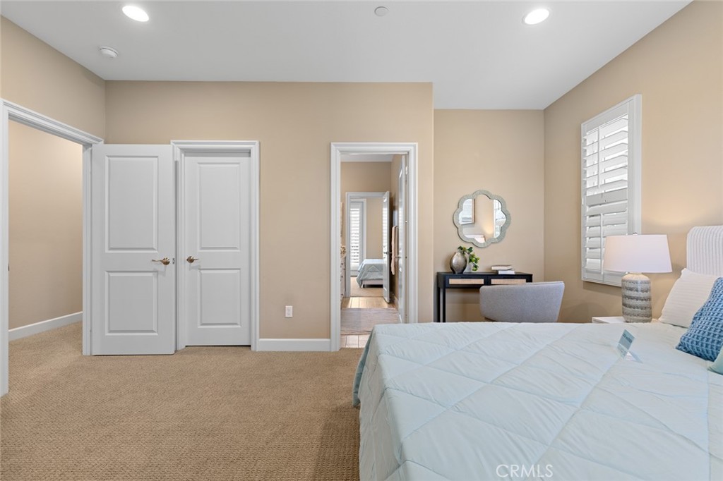 17472 Oakbluffs Lane