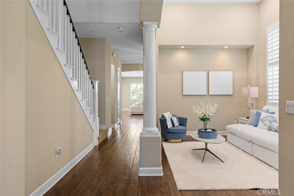 17472 Oakbluffs Lane