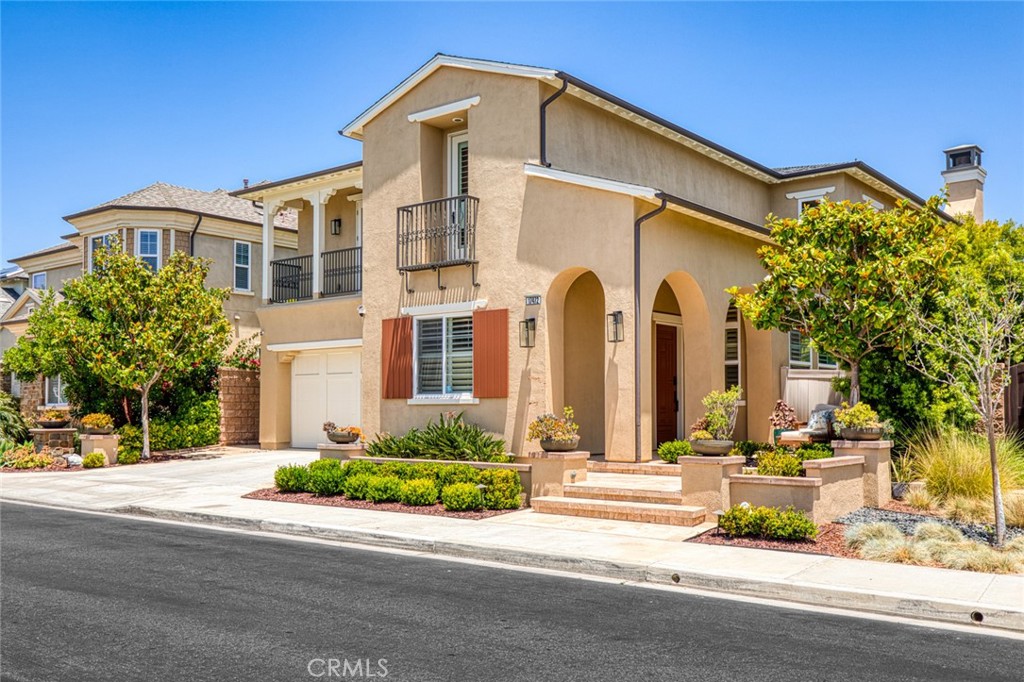 17472 Oakbluffs Lane