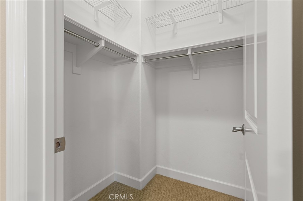 17472 Oakbluffs Lane