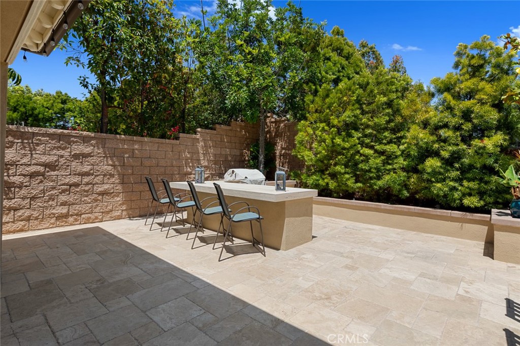 17472 Oakbluffs Lane