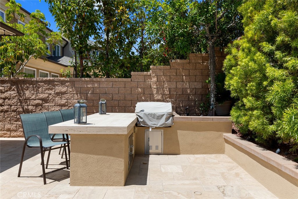 17472 Oakbluffs Lane