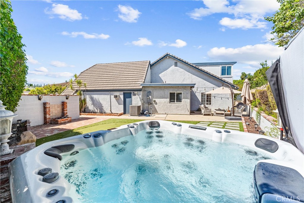 7880 E Samantha Circle