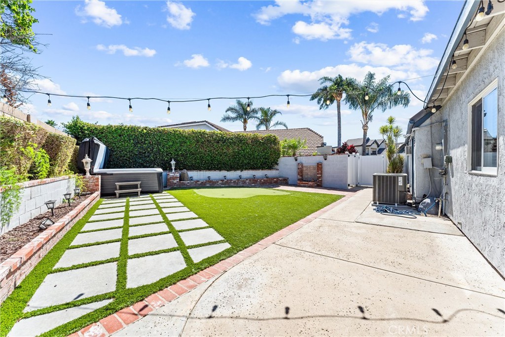 7880 E Samantha Circle