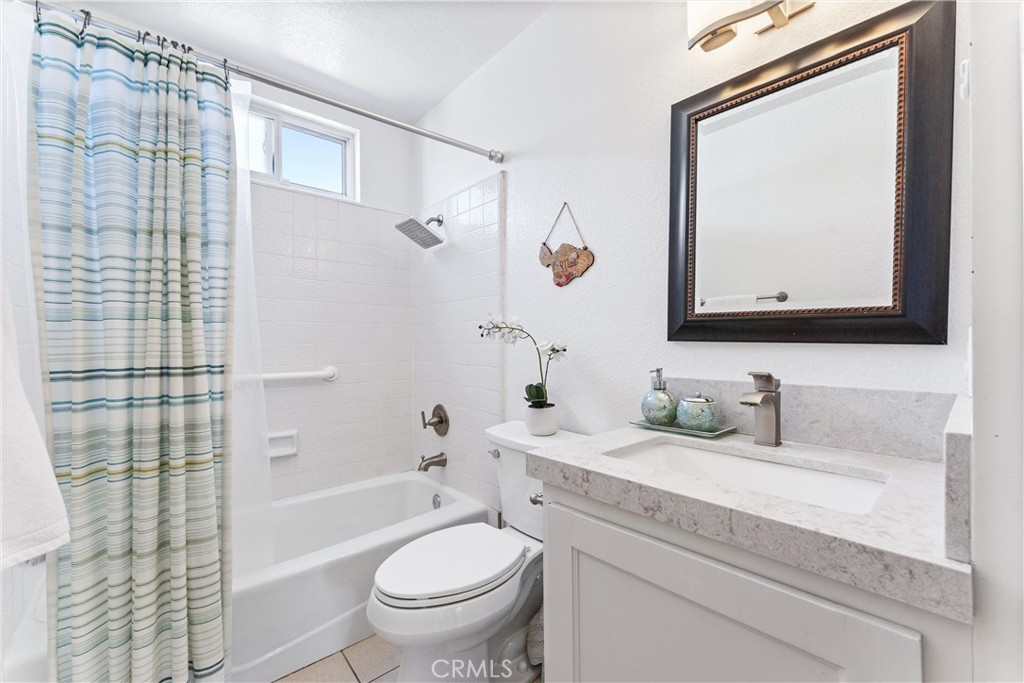 7880 E Samantha Circle