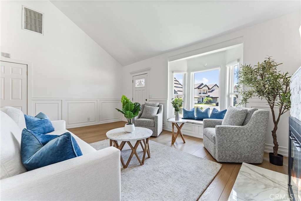 7880 E Samantha Circle