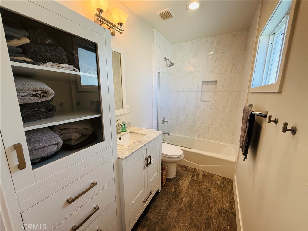 630 Indianapolis Avenue