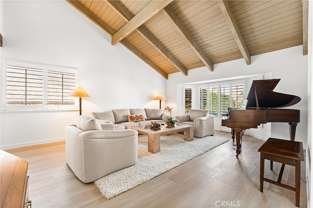 346 S Silverbrook Drive