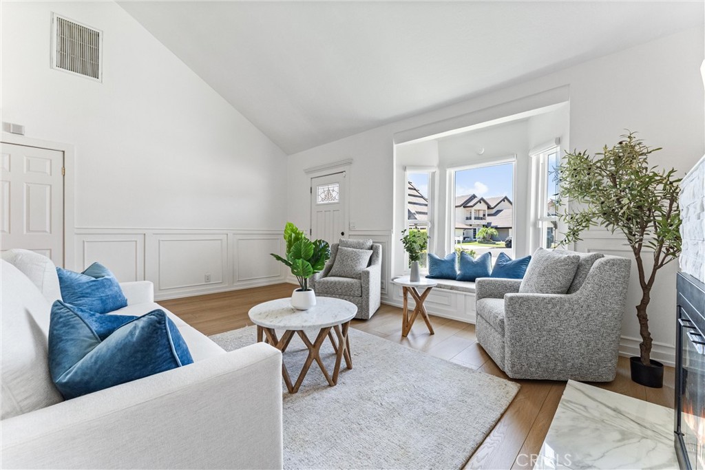 7880 E Samantha Circle