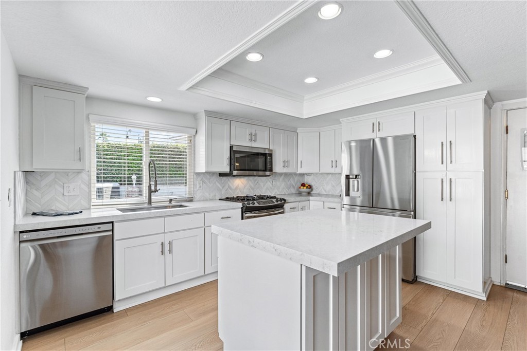 7880 E Samantha Circle